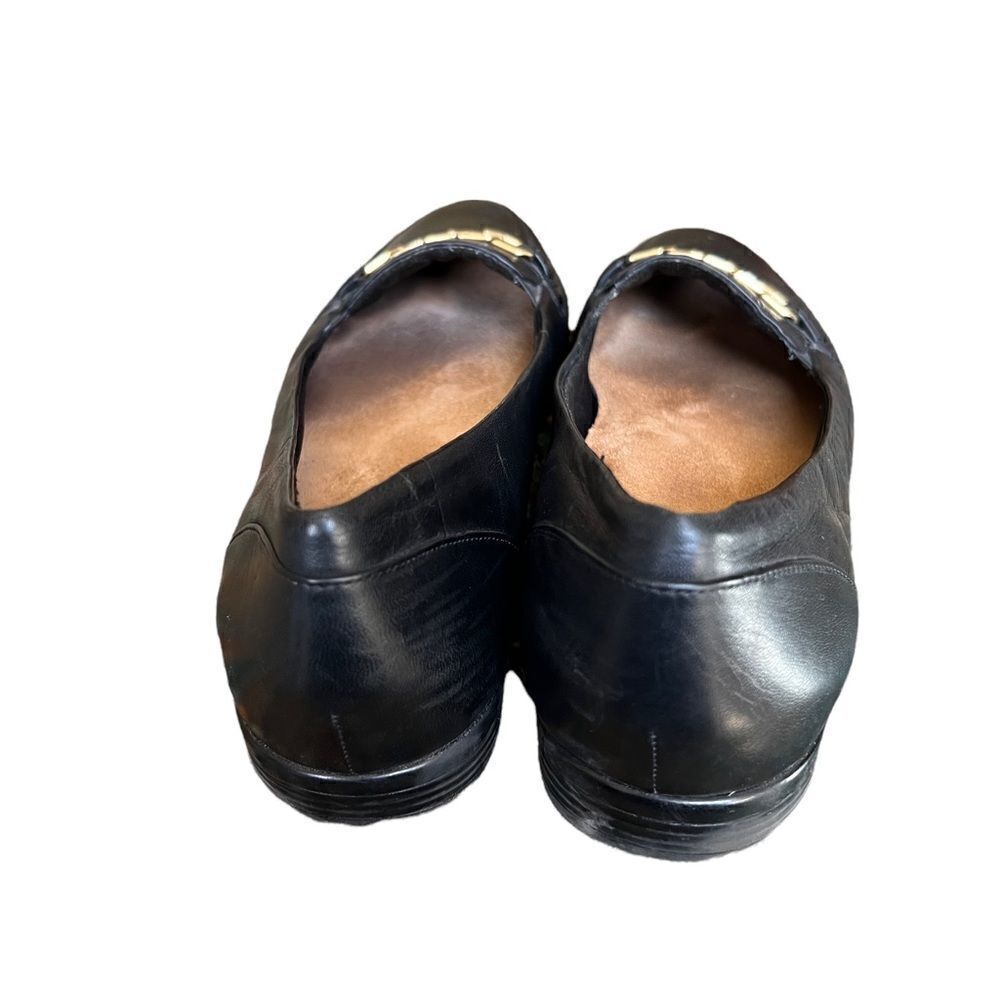 Trotters Black Leather Loafers Gold Chain Detail Quiet Luxury Women's Size 9N - Picture 4 of 8